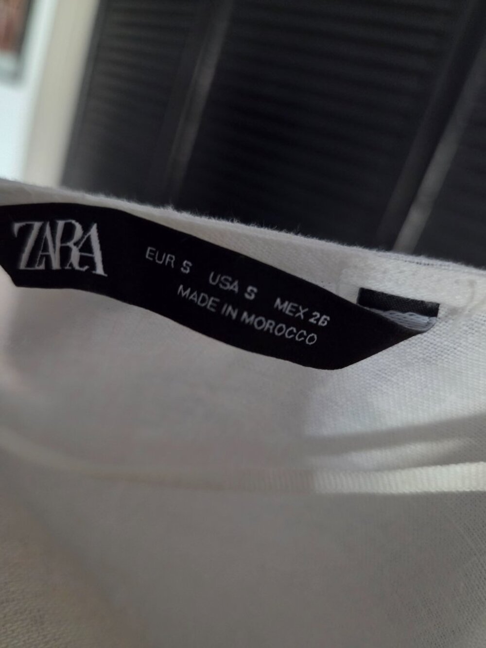 Basic white button down alternative - Picture 4 of 4